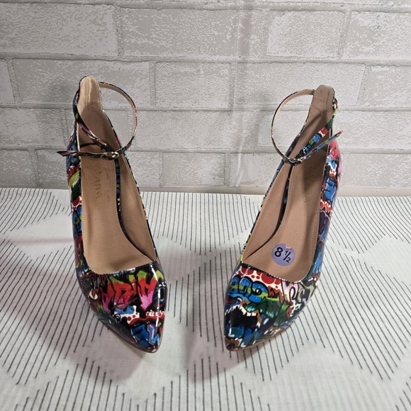 Liliana High Heels Colorful Retro Graffiti Print Size 8.5 Fun Party Date Night - Picture 9 of 9